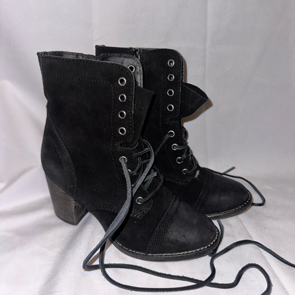 Steve Madden black bootie